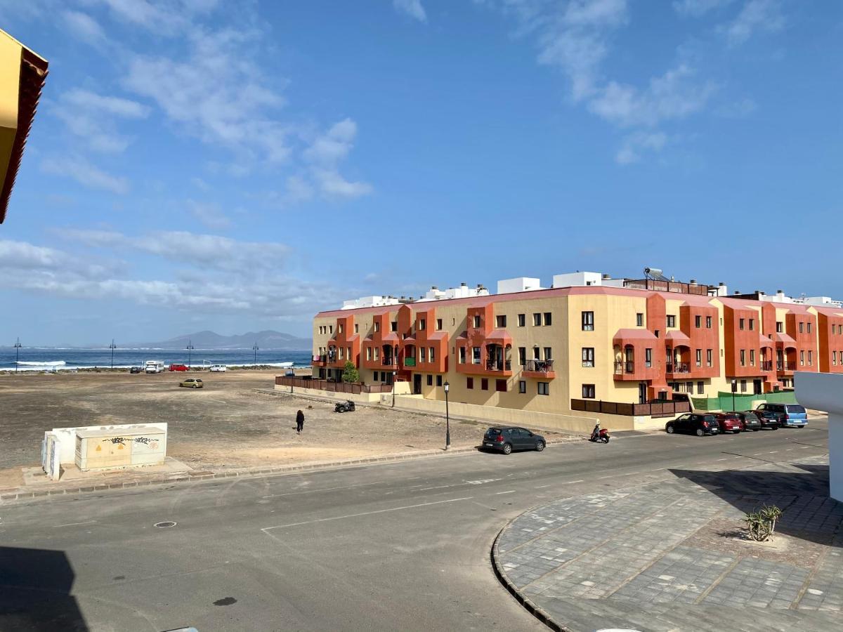 Modern Apartment With Sea Views In Corralejo Exterior photo